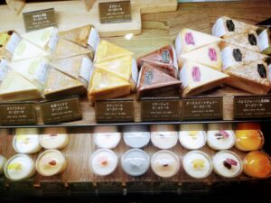 チーズケーキショーケース