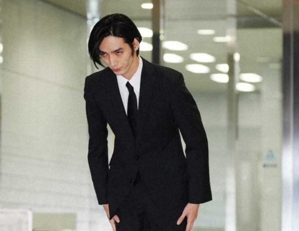 クロスーツの清水さん